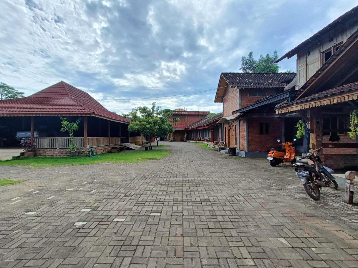Jogo Segoro Homestay Mitra Reddoorz Near Pantai Sundak Gunungkidul Ngandong Buitenkant foto